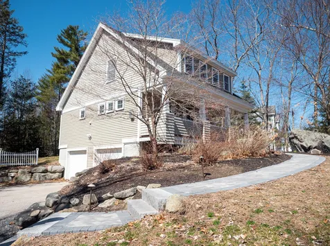 20 Wood Ridge Lane Exeter NH 03833