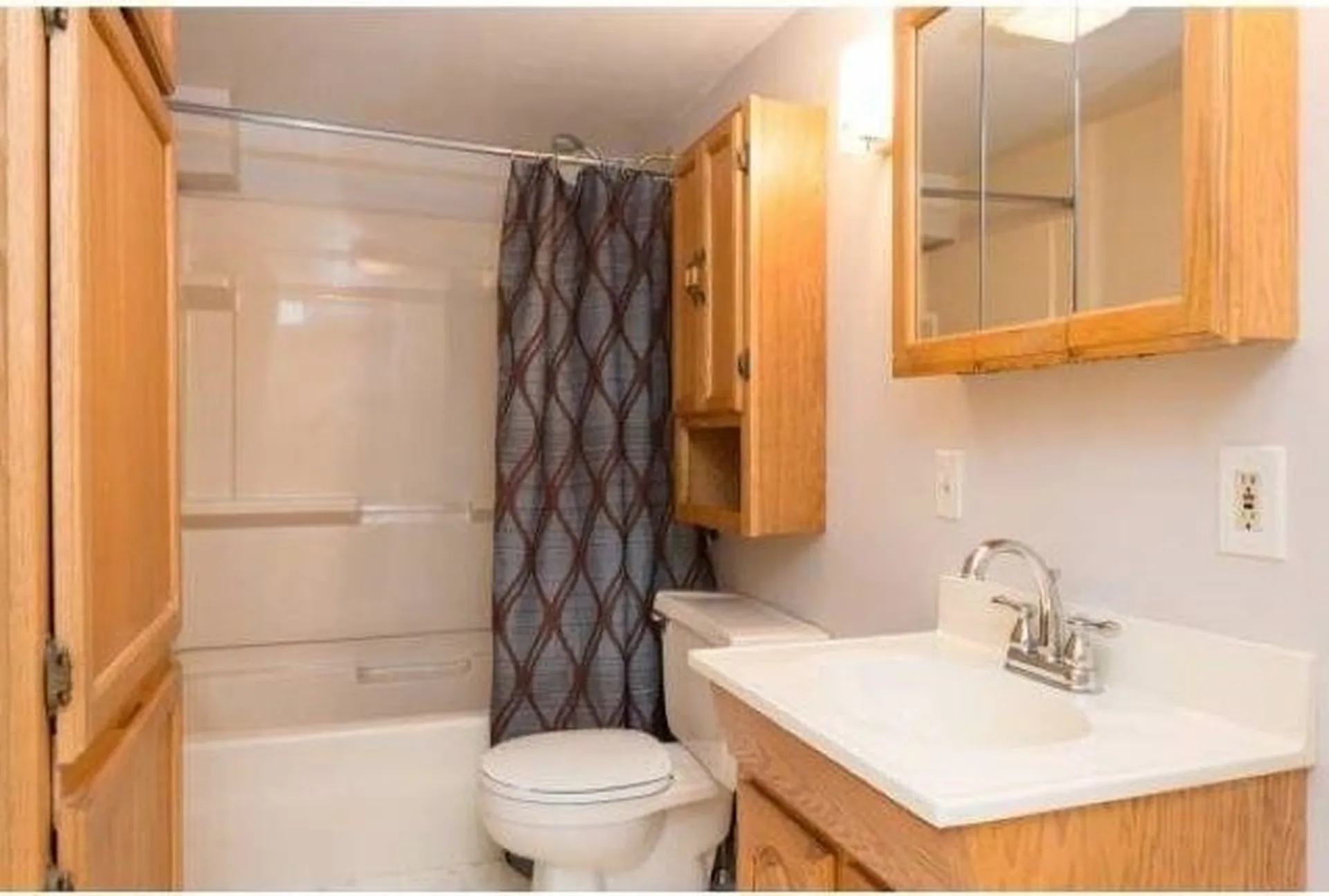 12 Davis Street Somersworth NH 03878