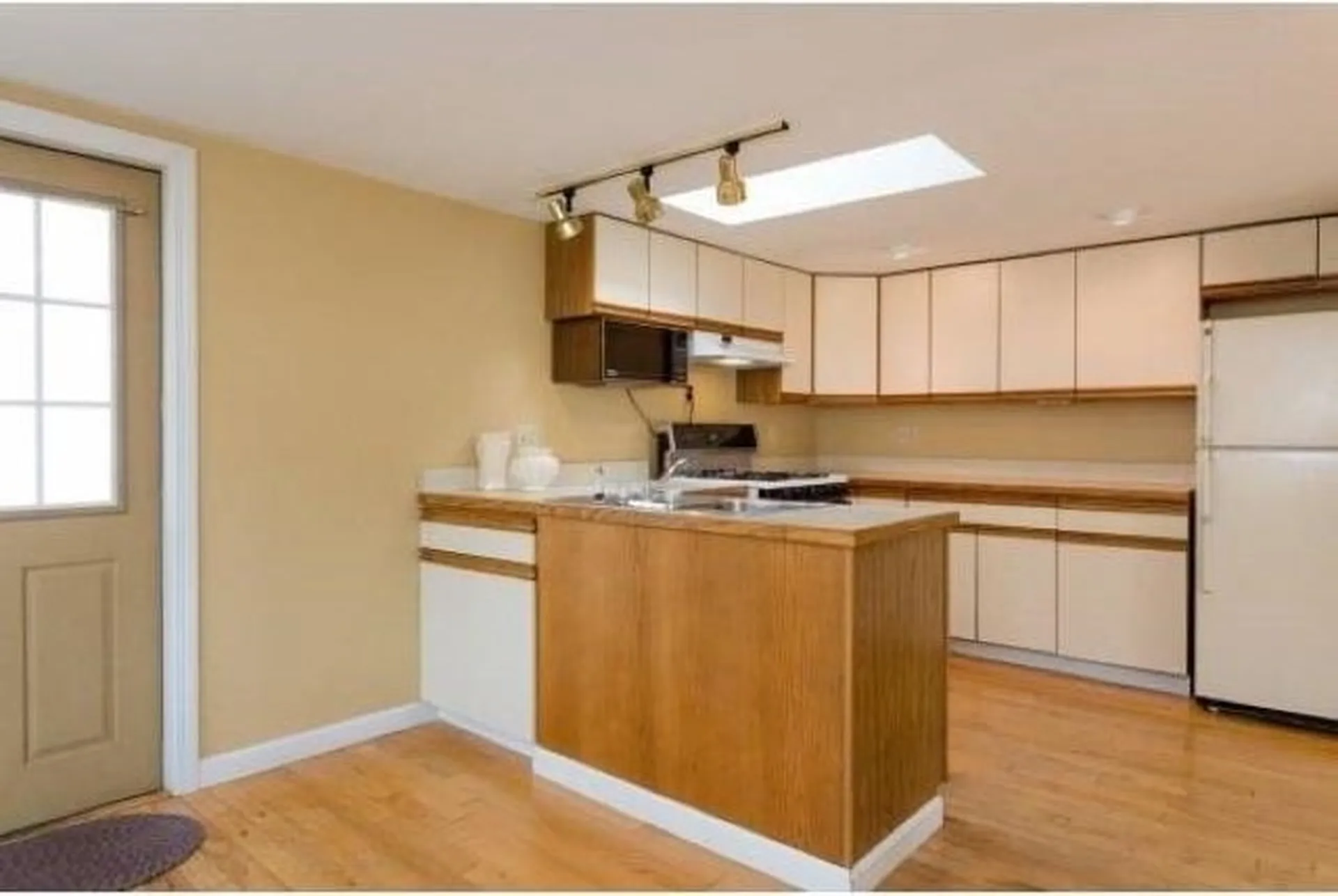 12 Davis Street Somersworth NH 03878