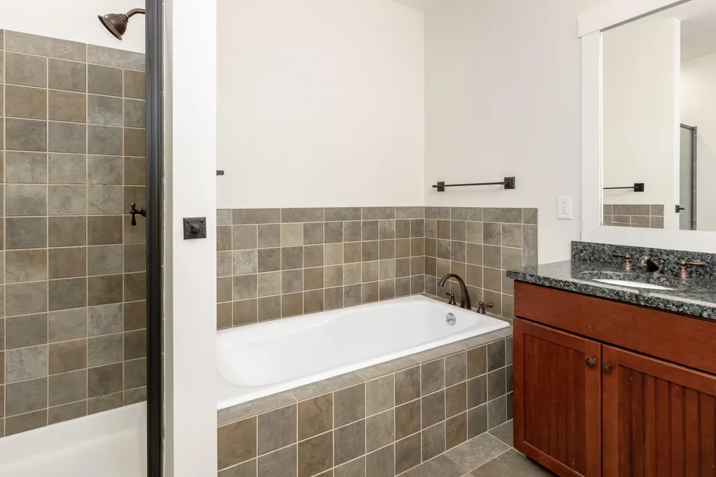 2c Riverside Terrace Lincoln NH 03251