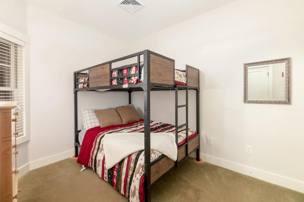 2c Riverside Terrace Lincoln NH 03251