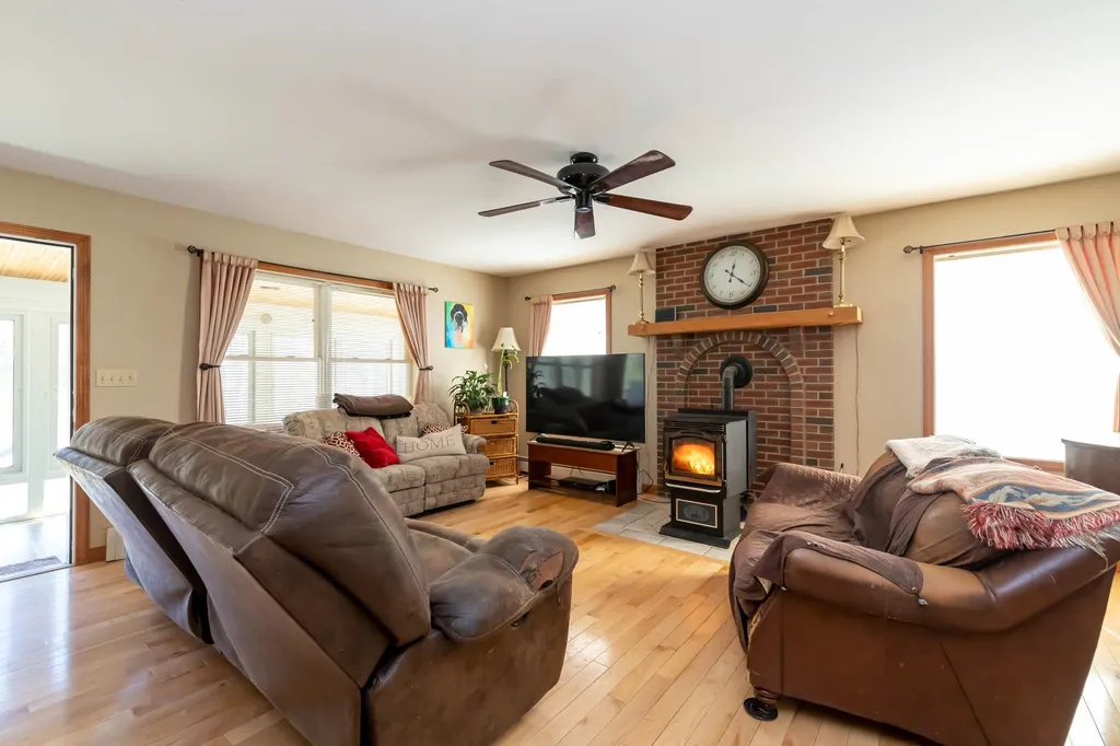 152 Melendy Road Milford NH 03055