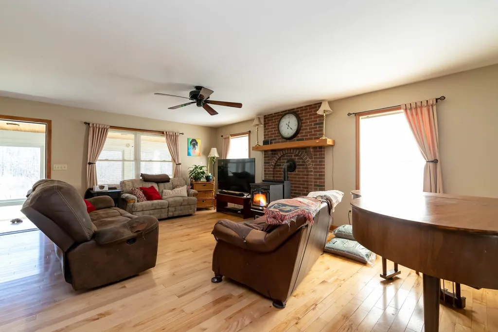 152 Melendy Road Milford NH 03055
