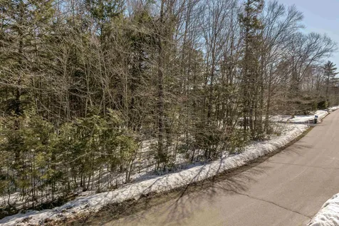 16 Morgan Way Gilford NH 03249