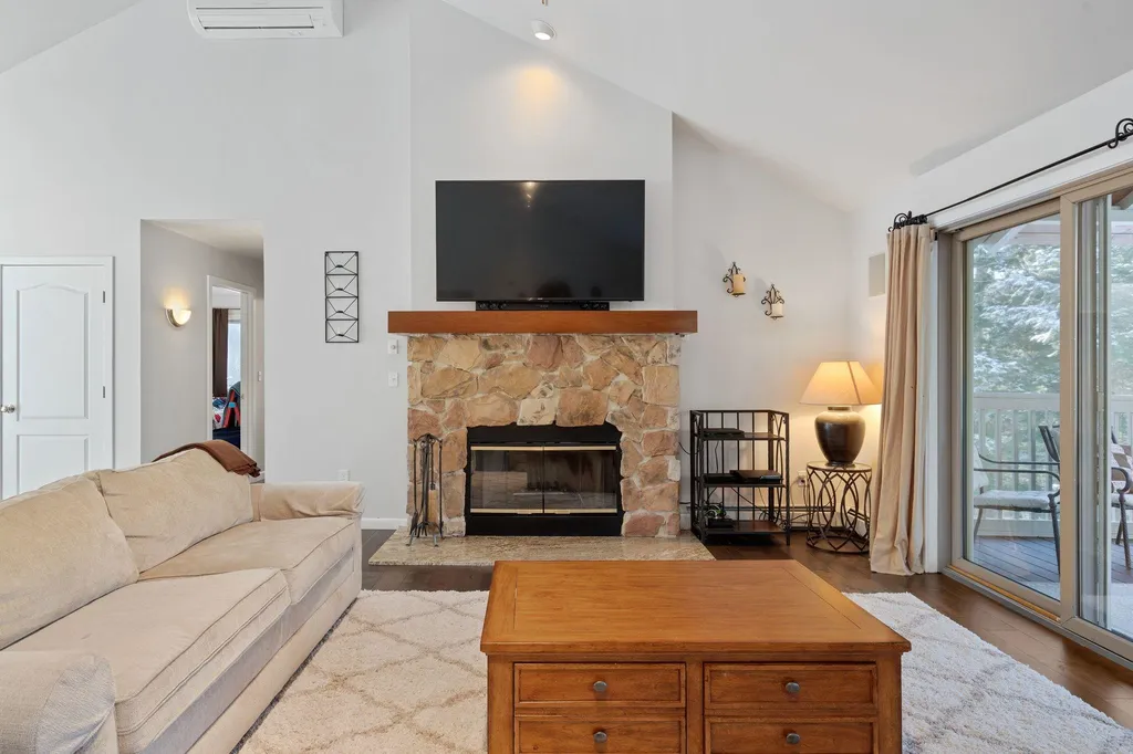 63 Anderson Pond Road Grantham NH 03753