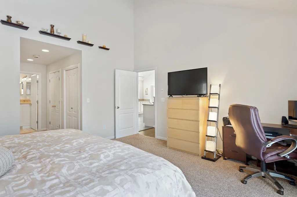 63 Anderson Pond Road Grantham NH 03753