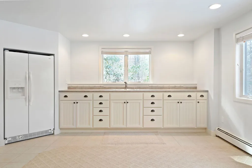 63 Anderson Pond Road Grantham NH 03753