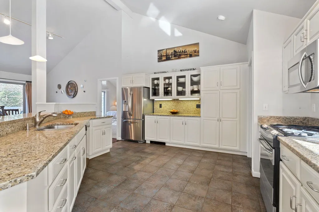 63 Anderson Pond Road Grantham NH 03753