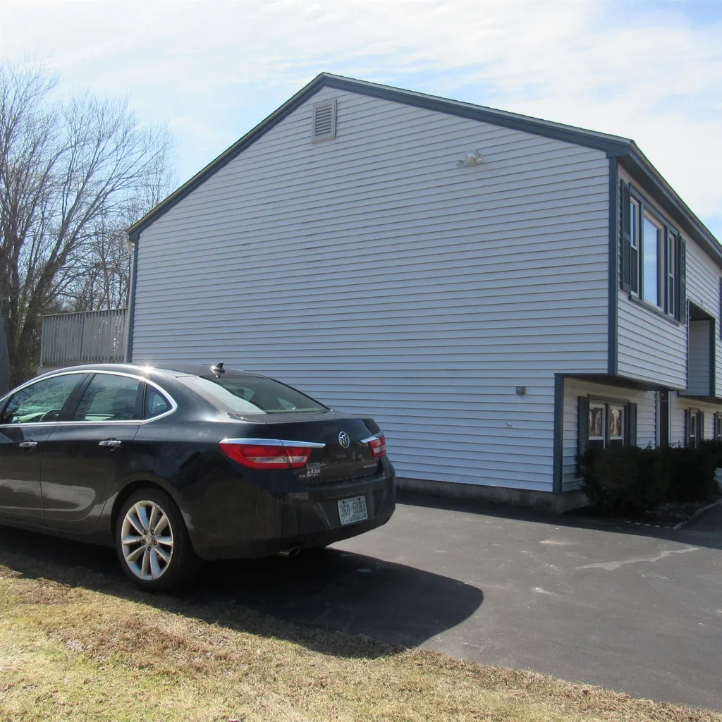 11 Melissa Drive Pembroke NH 03275