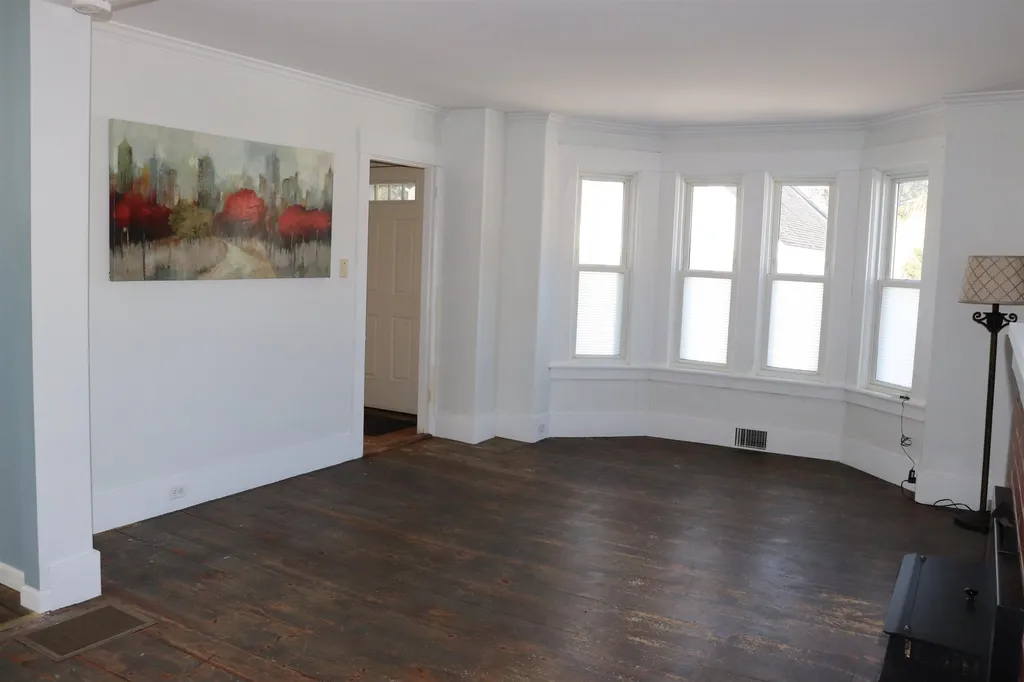 12 Summer Street Goffstown NH 03045