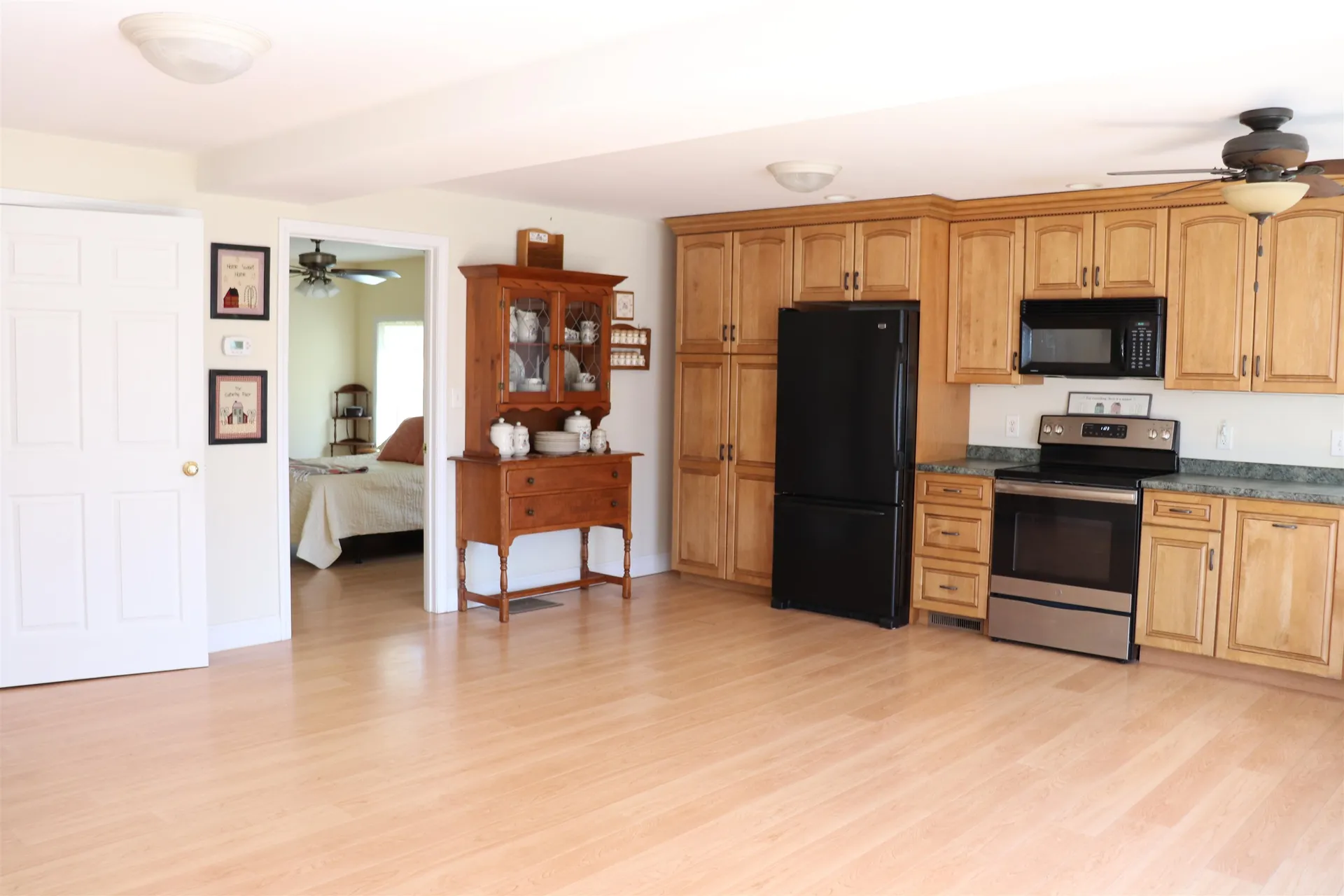 12 Summer Street Goffstown NH 03045