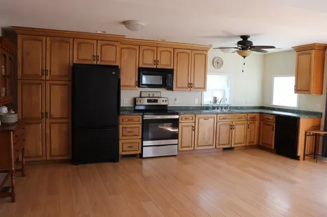 12 Summer Street Goffstown NH 03045