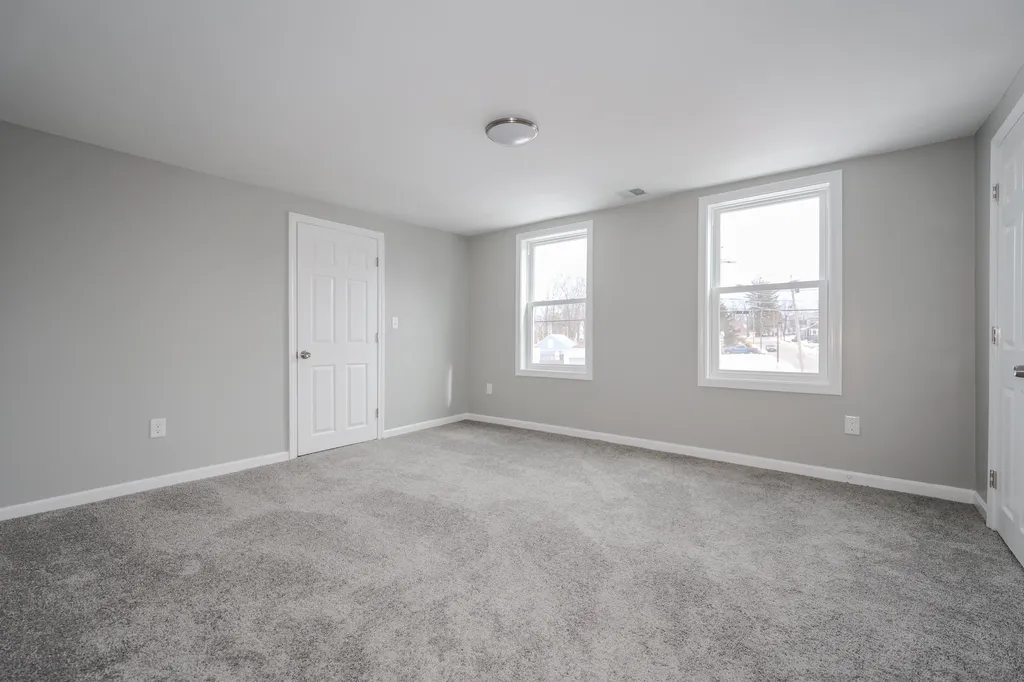 54 Abbott Street Nashua NH 03064