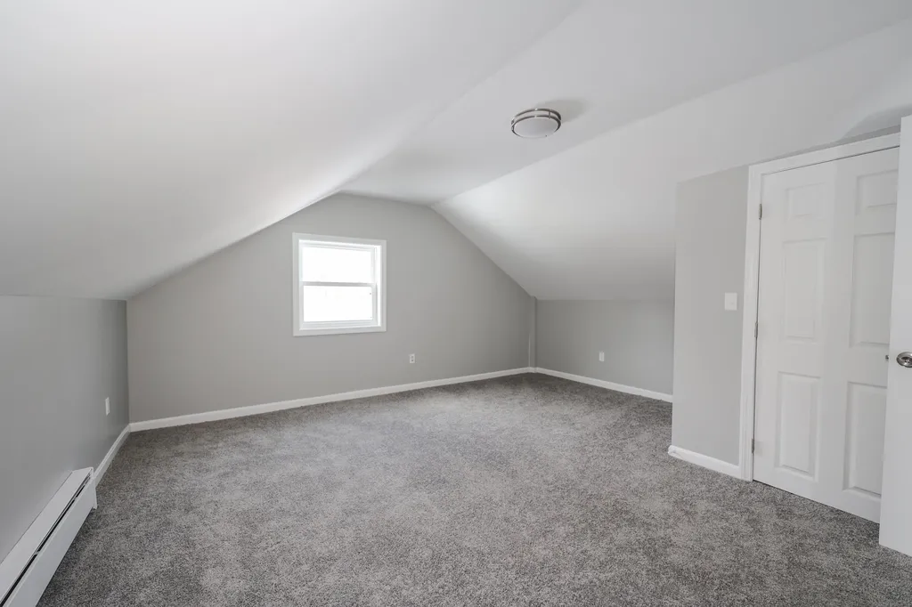 54 Abbott Street Nashua NH 03064