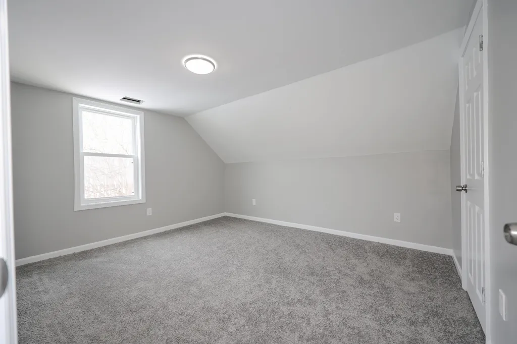 54 Abbott Street Nashua NH 03064
