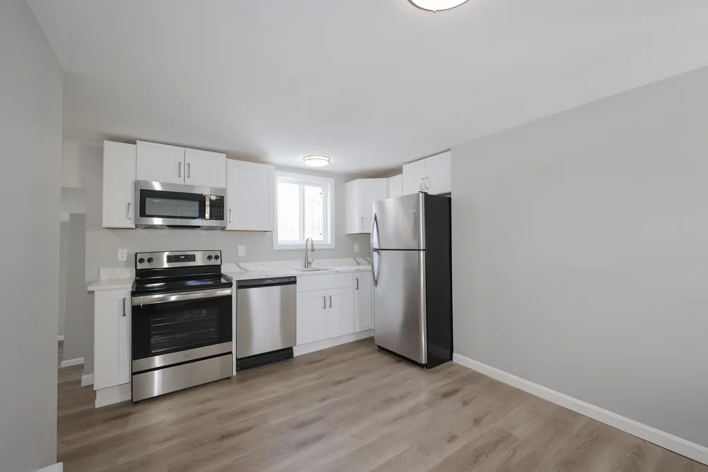 54 Abbott Street Nashua NH 03064