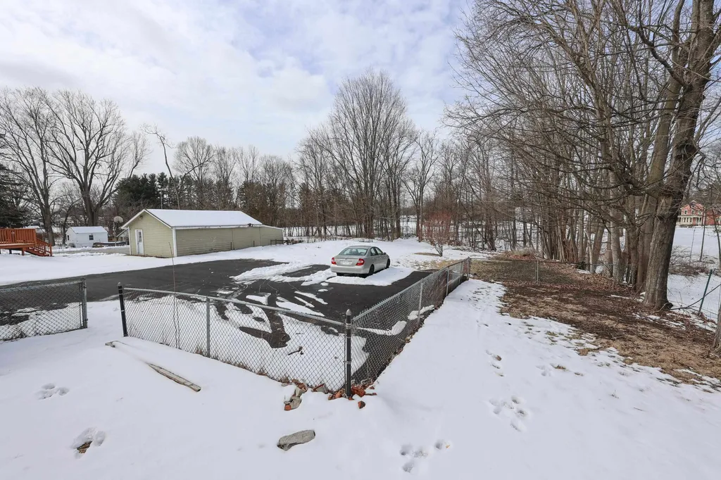 54 Abbott Street Nashua NH 03064