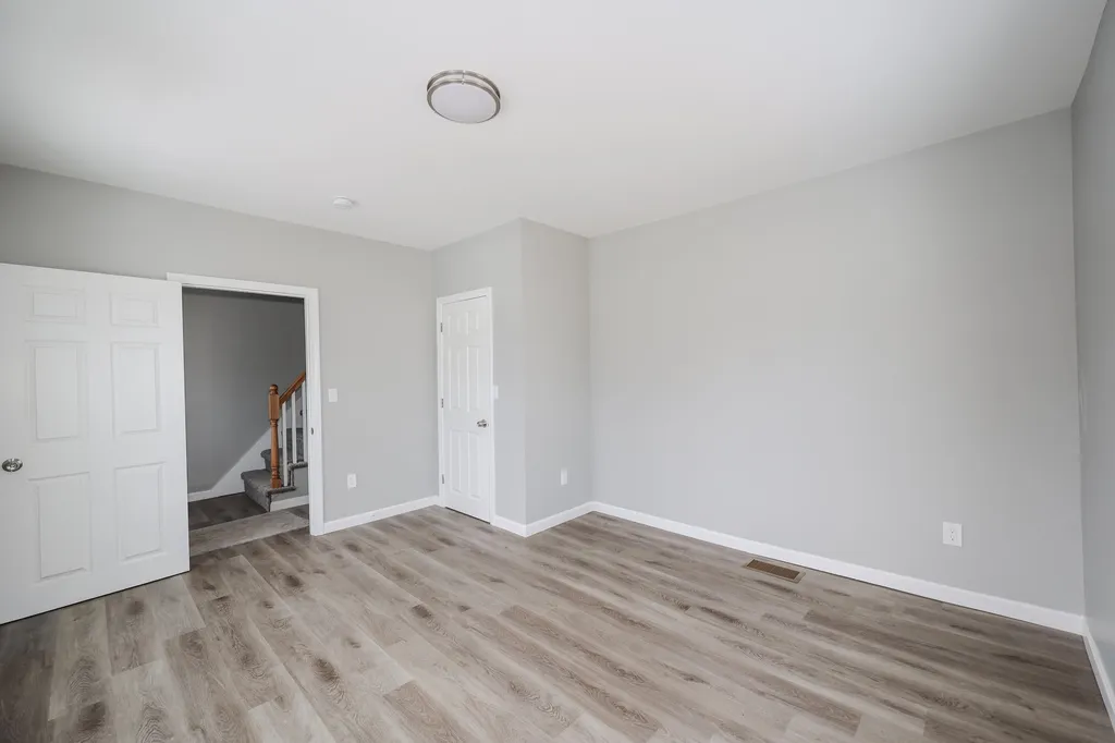 54 Abbott Street Nashua NH 03064