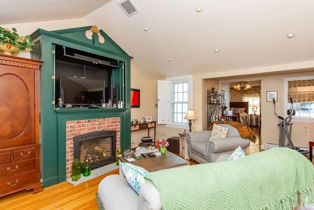 111 Gulf Road Dover NH 03820