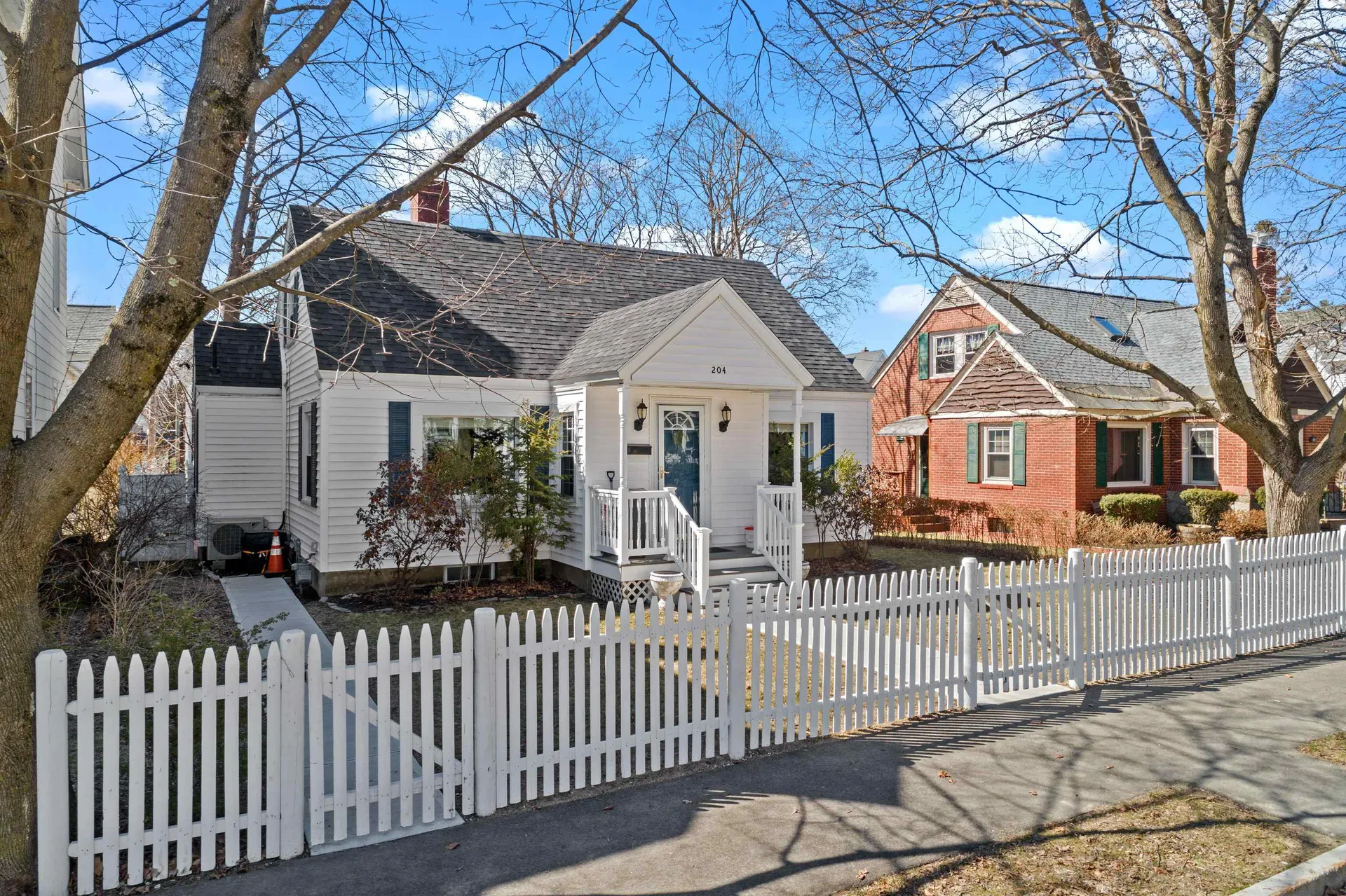 204 Walnut Street Manchester NH 03104