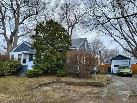 83 Dearborn Avenue Hampton NH 03842