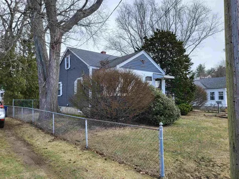 83 Dearborn Avenue Hampton NH 03842
