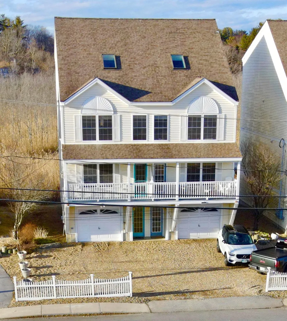 530 High Street Hampton NH 03842
