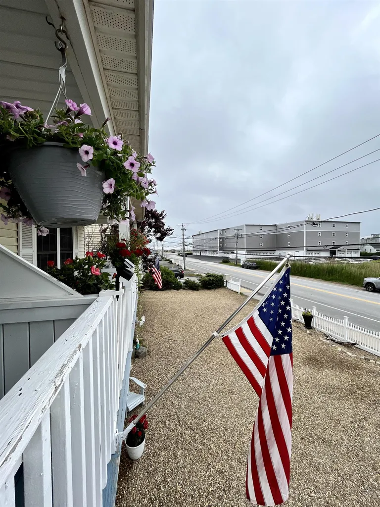 530 High Street Hampton NH 03842