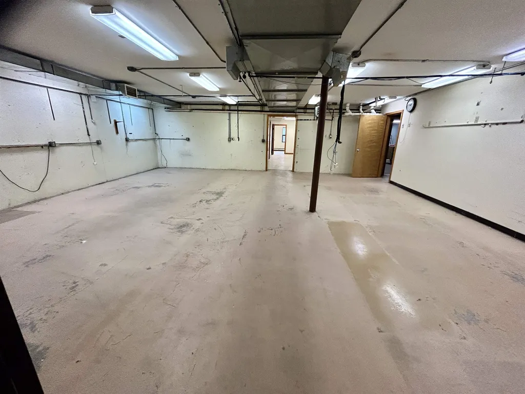 128 Airport Road Concord NH 03301