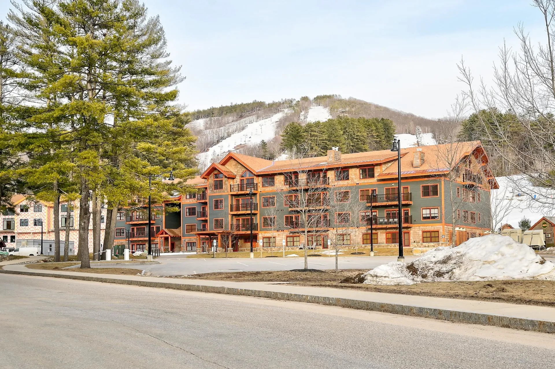 235 Skimobile Road Conway NH 03860