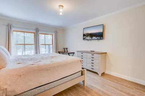 235 Skimobile Road Conway NH 03860