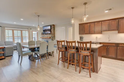 235 Skimobile Road Conway NH 03860