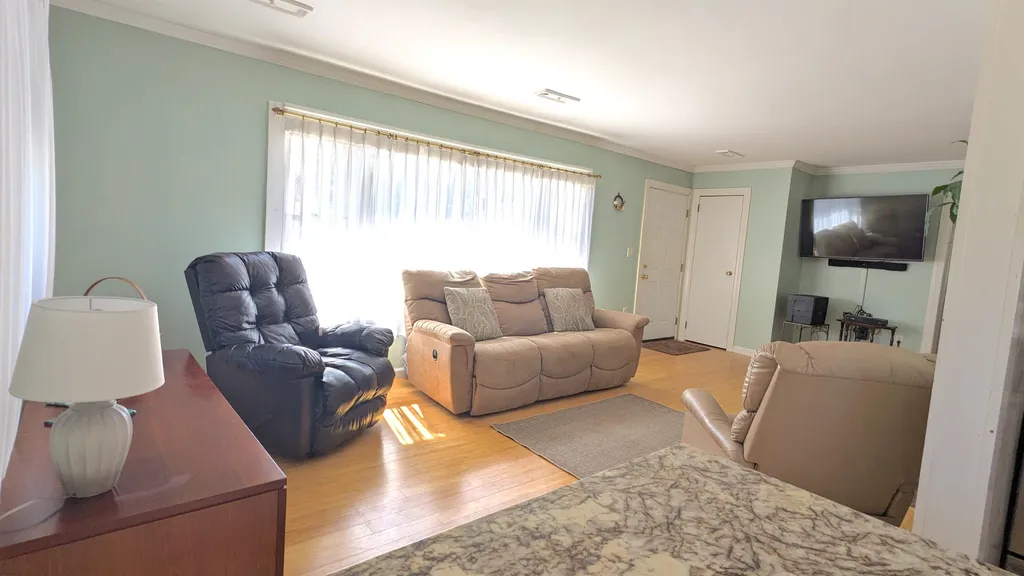 17 Rundlett Street Concord NH 03301