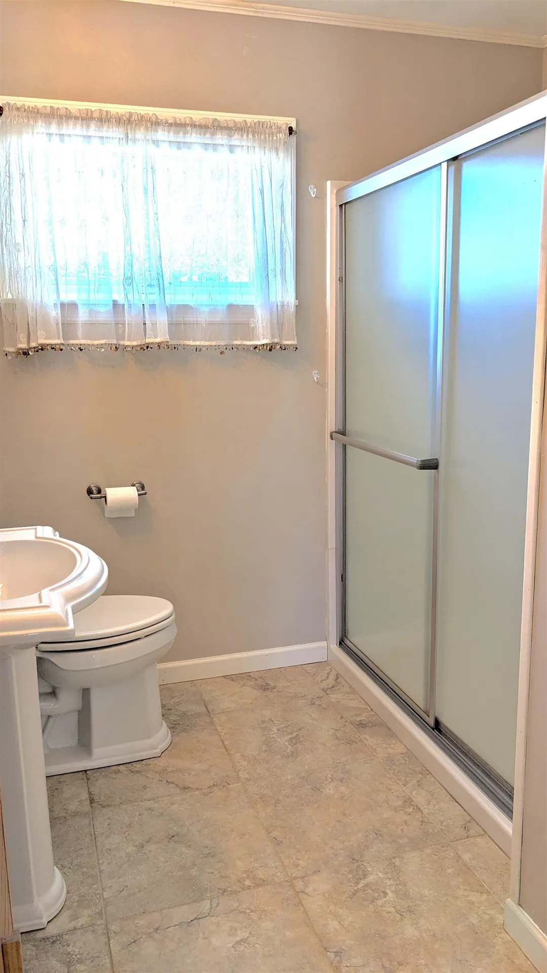17 Rundlett Street Concord NH 03301