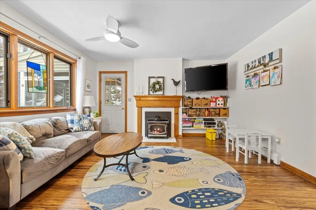 10 Discovery Road Essex VT 05452