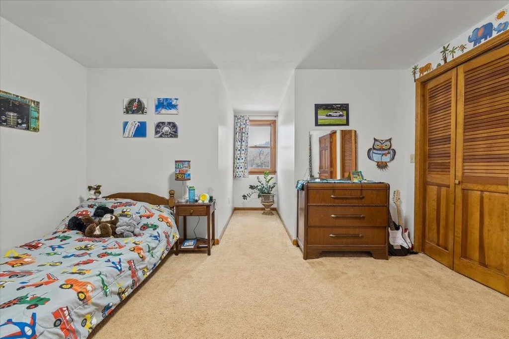 10 Discovery Road Essex VT 05452