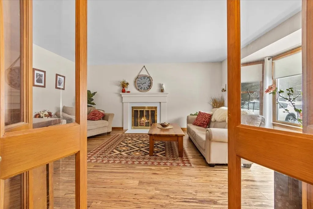 10 Discovery Road Essex VT 05452