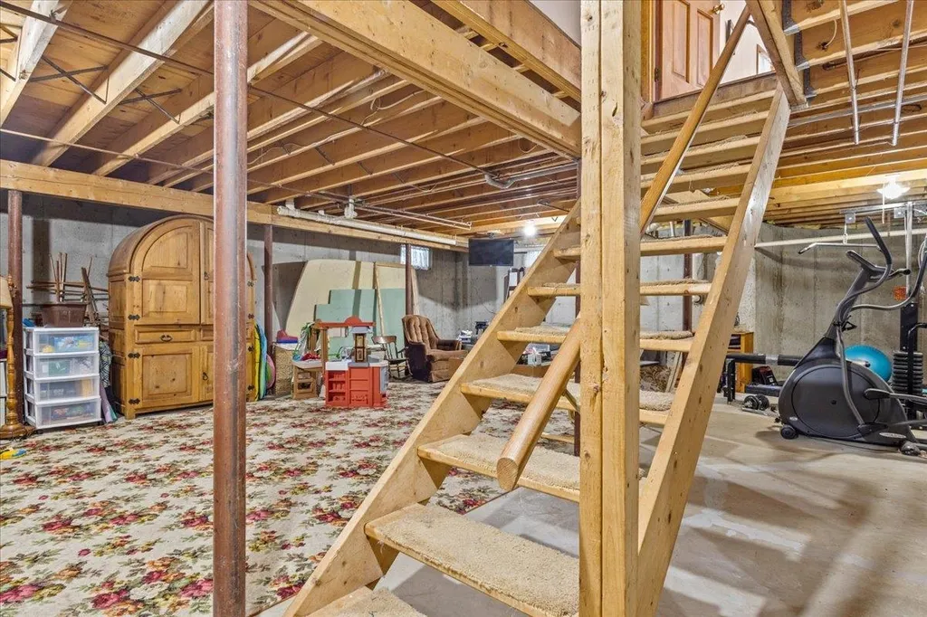 10 Discovery Road Essex VT 05452