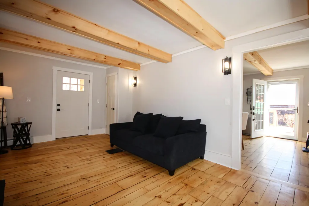 24 Hanson Street Somersworth NH 03878
