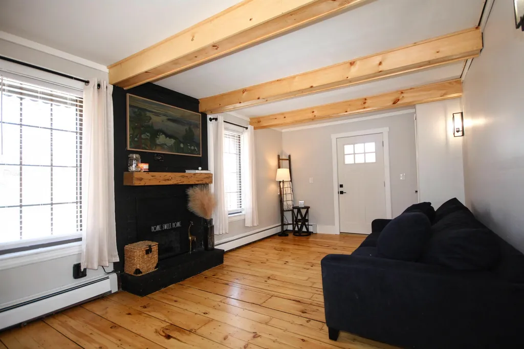 24 Hanson Street Somersworth NH 03878