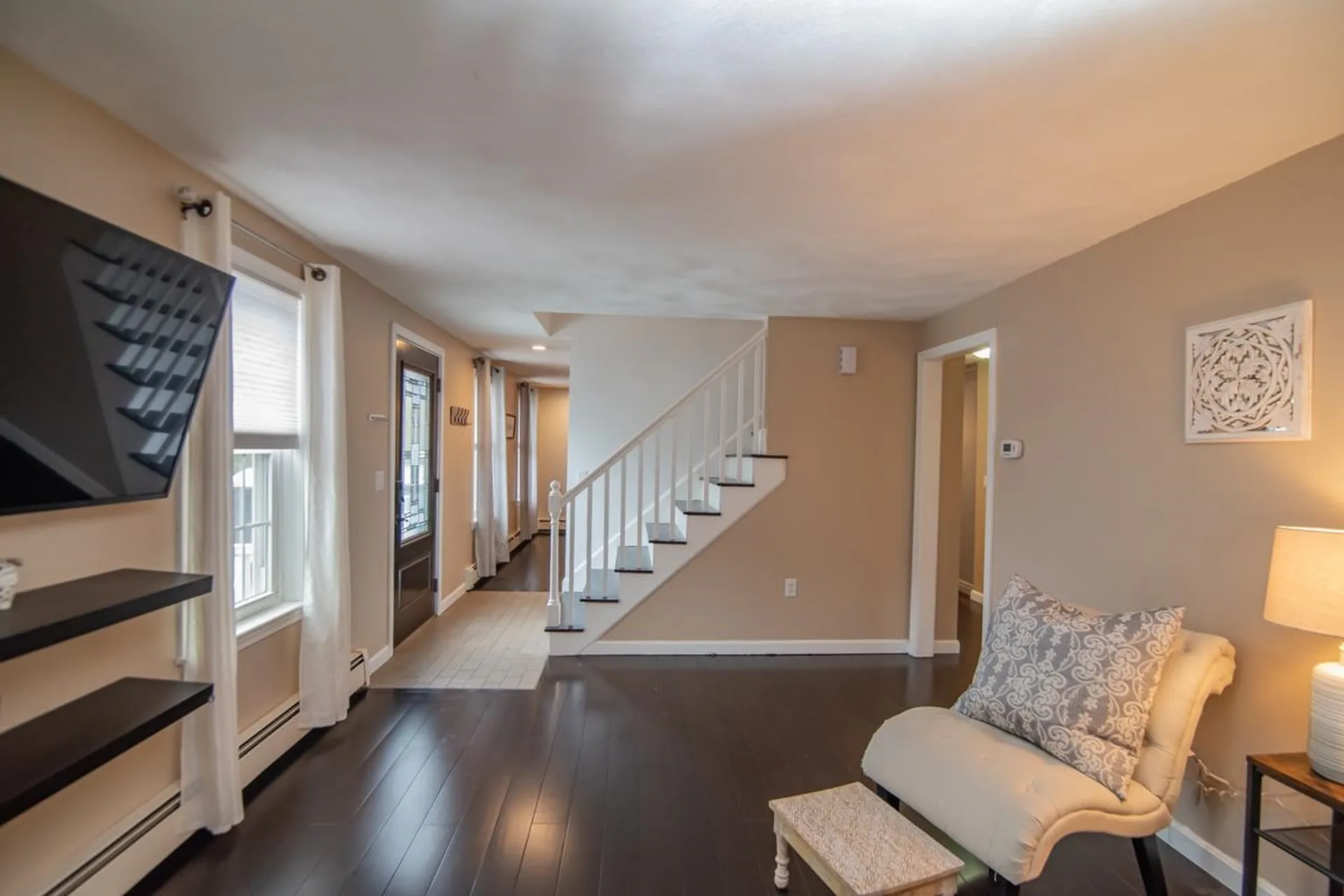 8 Lee Circle Derry NH 03038