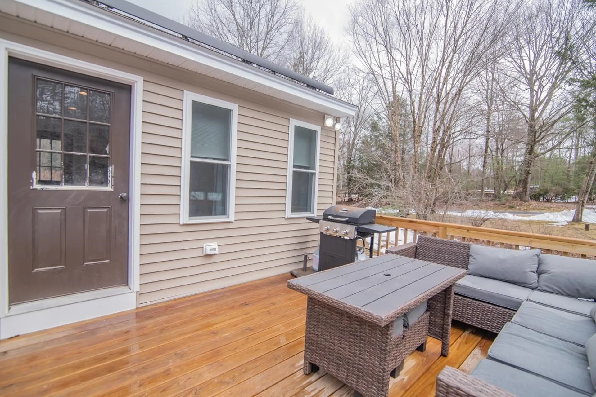 8 Lee Circle Derry NH 03038