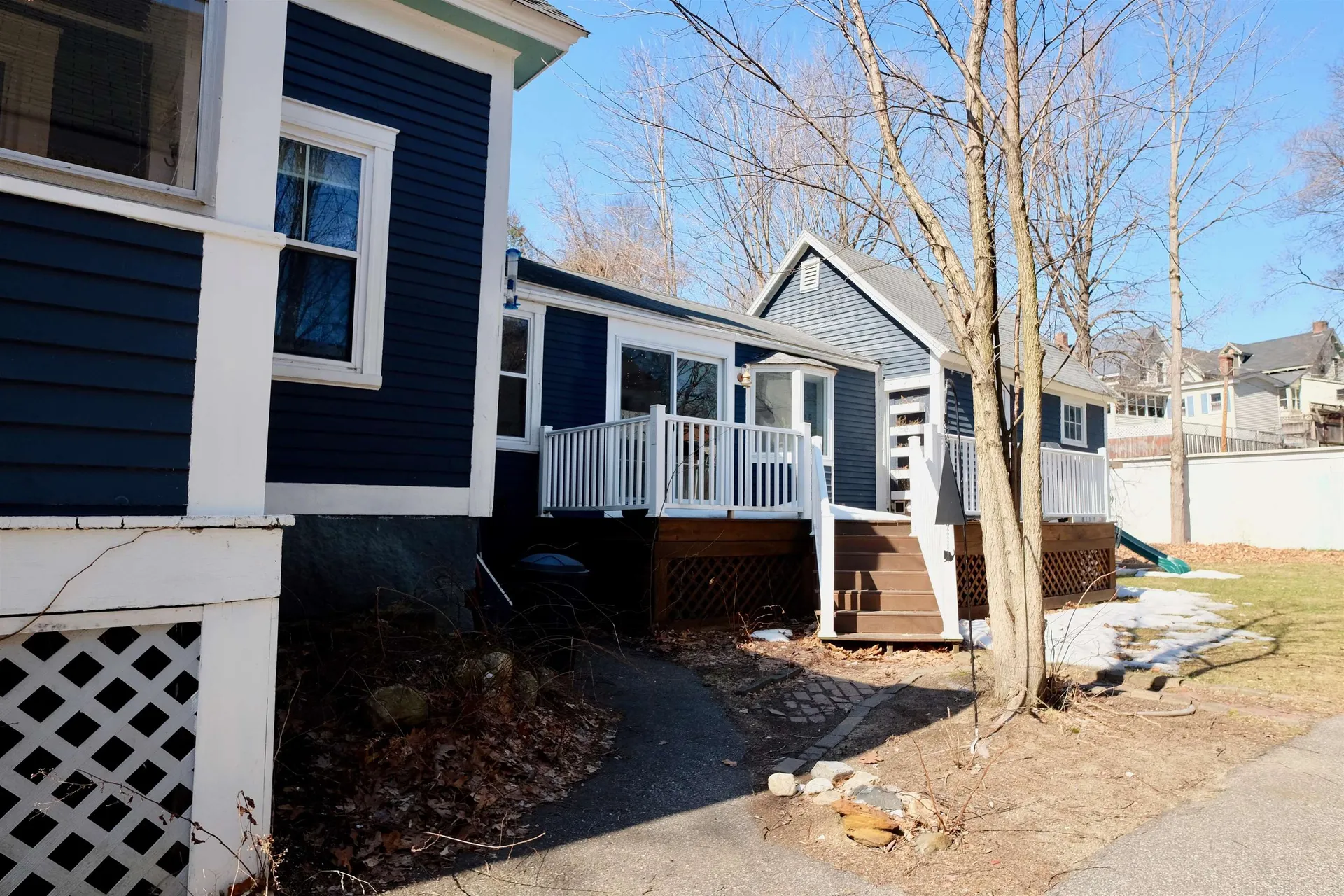 28 Maple Street Concord NH 03301