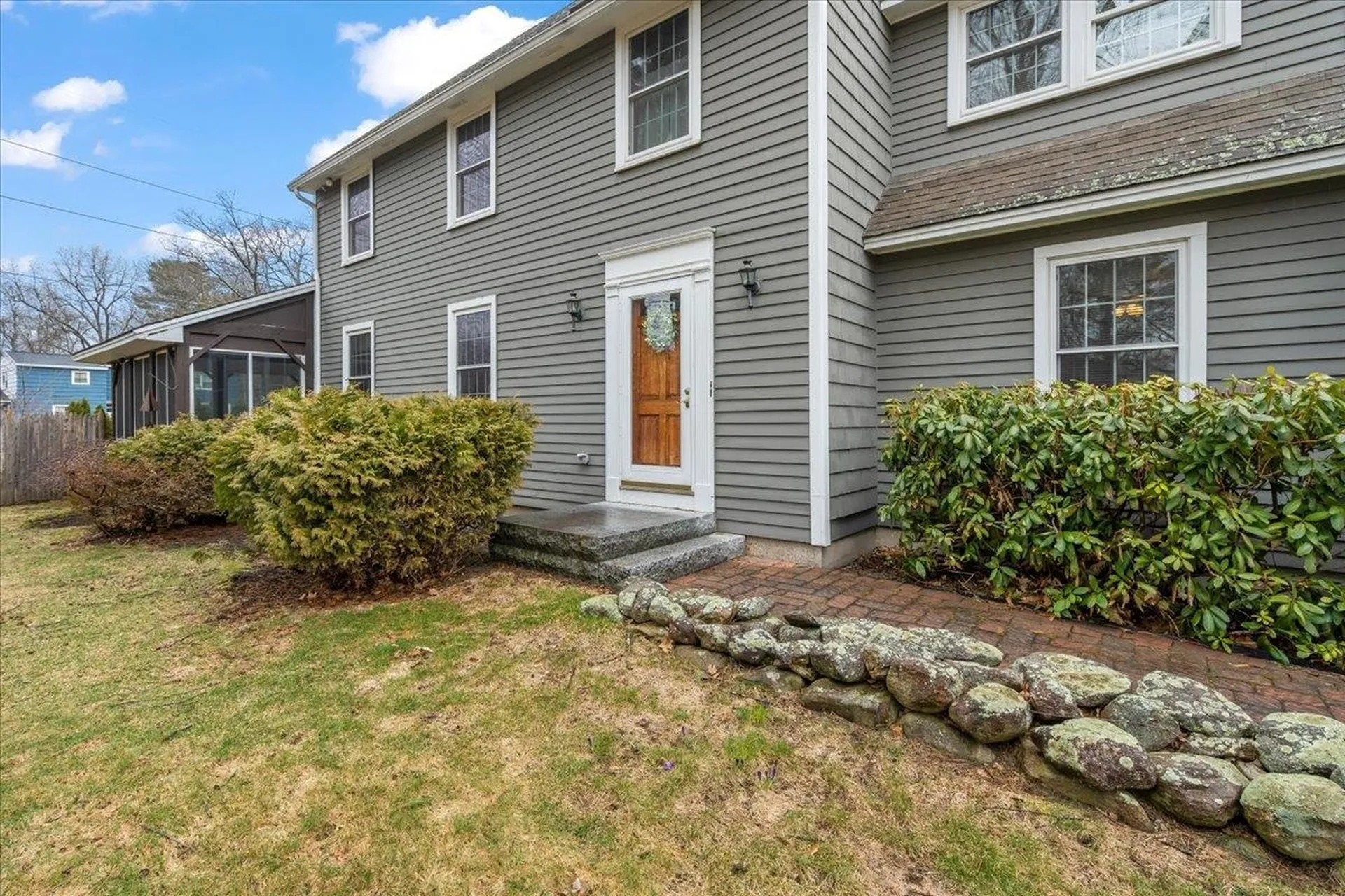 8 Fairhaven Road Nashua NH 03060