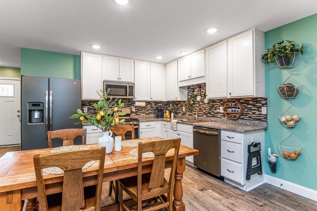 19 East Road Fairfax VT 05454
