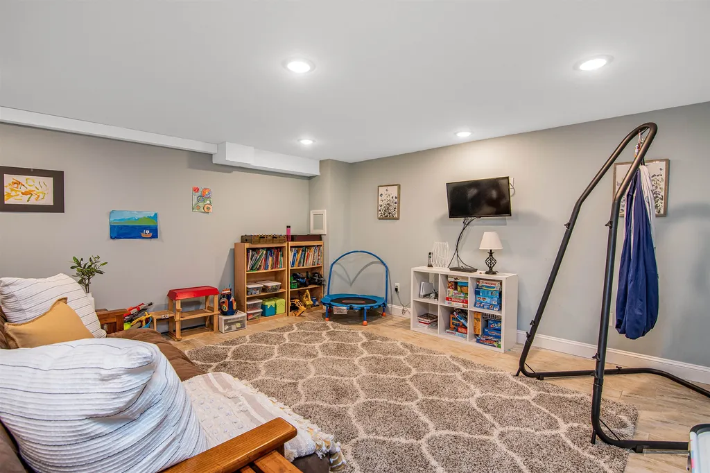 19 East Road Fairfax VT 05454