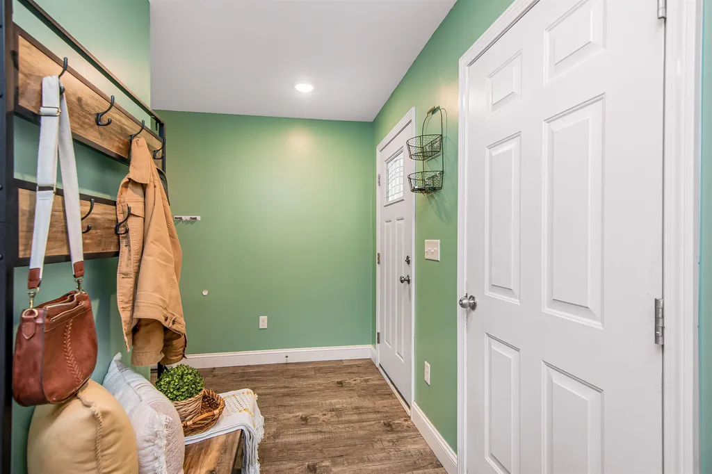 19 East Road Fairfax VT 05454