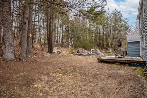 11 Deer Run Circle Kingston NH 03848
