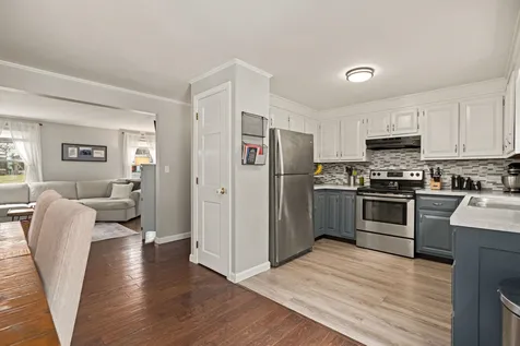 11 Deer Run Circle Kingston NH 03848