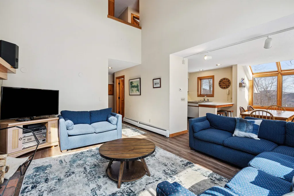 91 East Glade Road Killington VT 05751